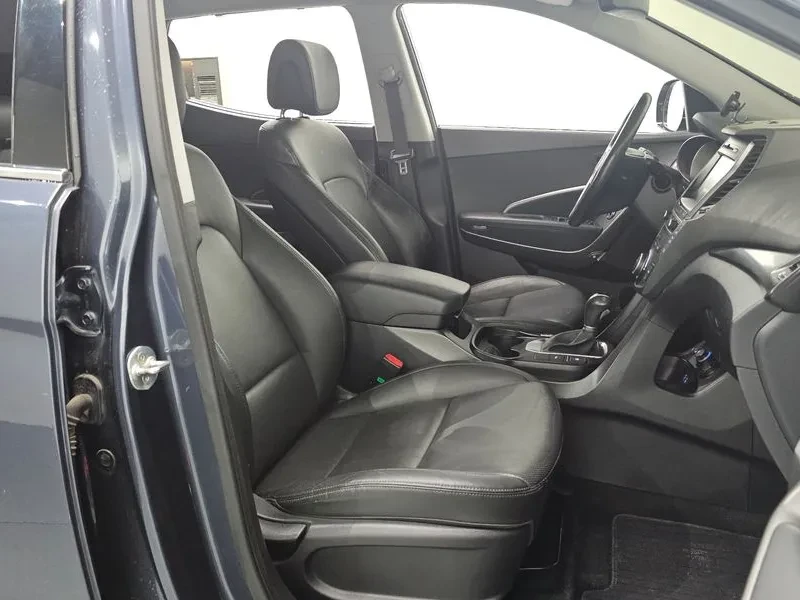 Hyundai Santa fe 2.0, снимка 11 - Автомобили и джипове - 54871637