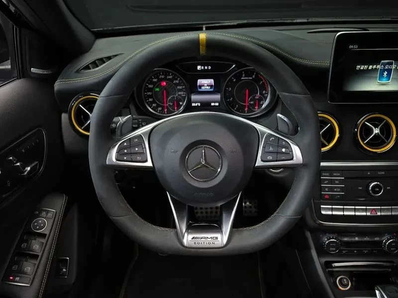 Mercedes-Benz GLA 45 AMG, снимка 13 - Автомобили и джипове - 56737102