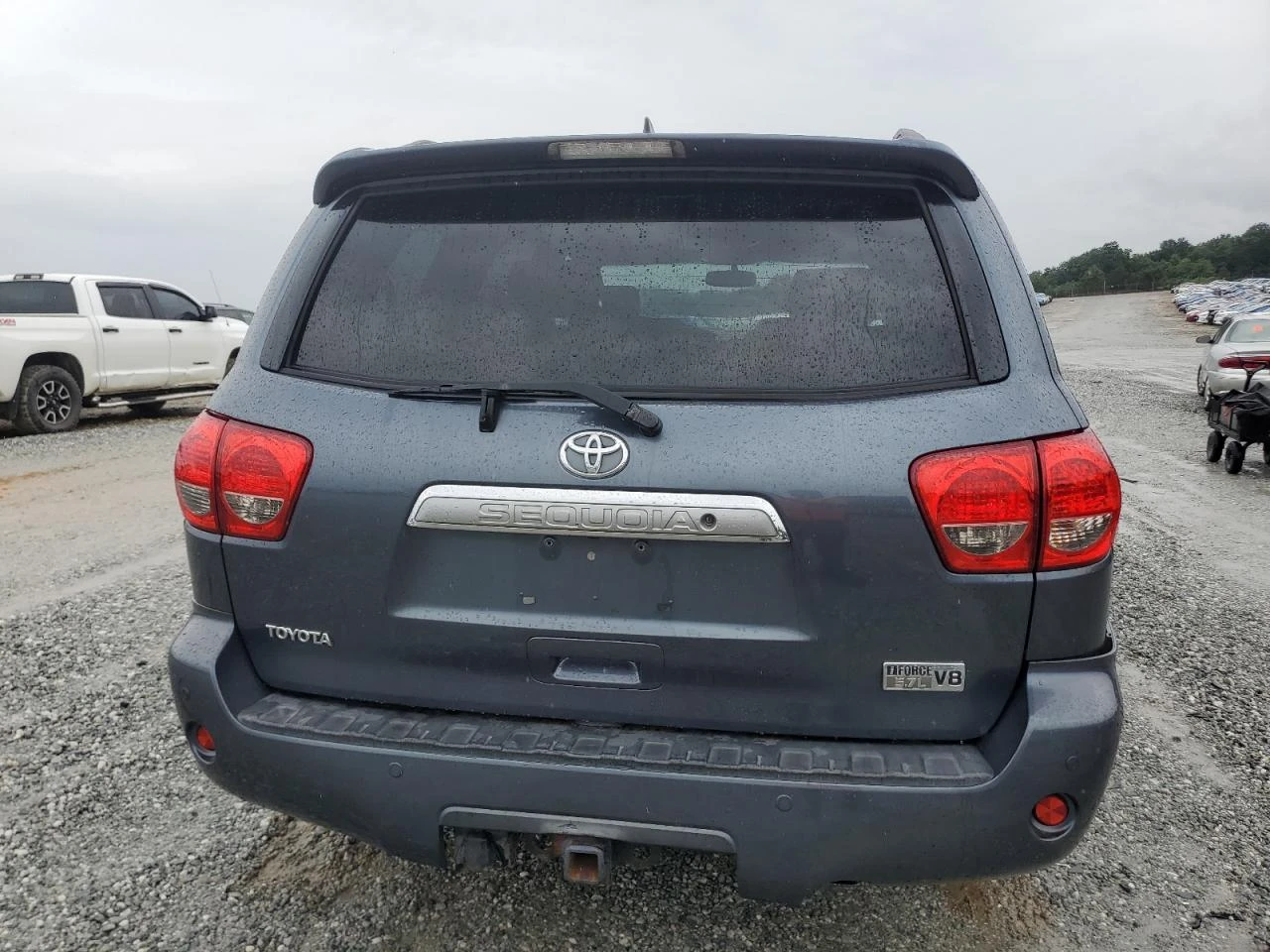 Toyota Sequoia PLATINUM EDITION 5.7L 4x4 - изображение 5