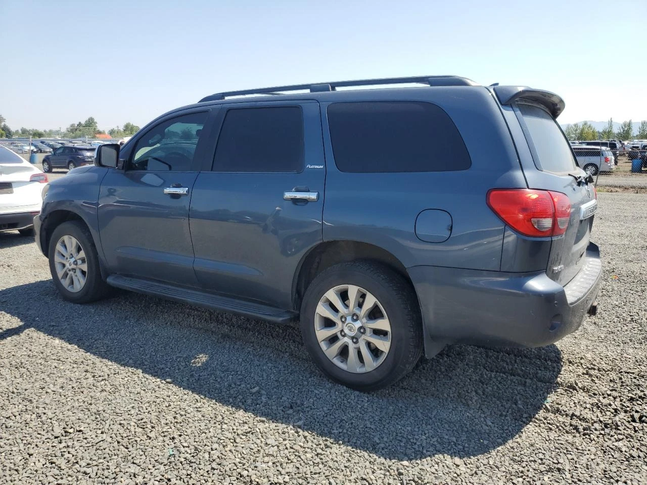 Toyota Sequoia PLATINIUM - изображение 2