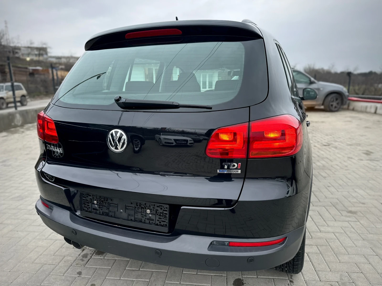 VW Tiguan 2.0TDI FACELIFT - изображение 5
