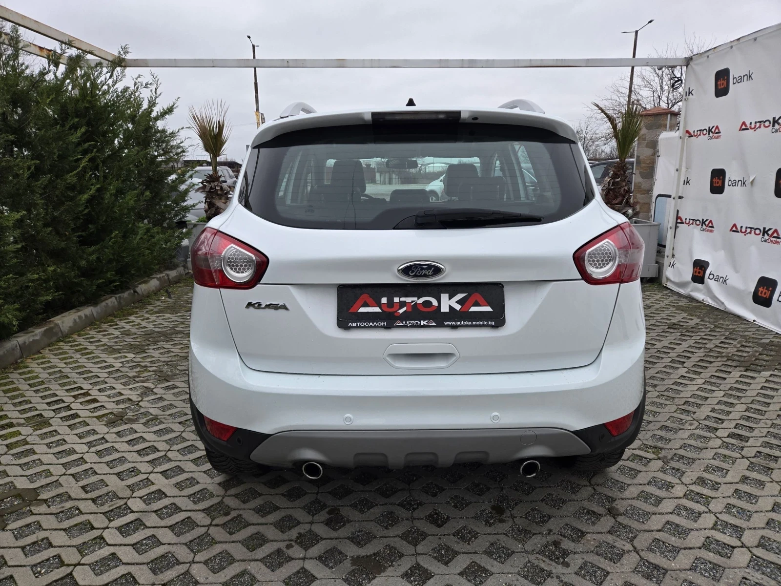 Ford Kuga 2.0TDCI-163кс= АВТОМАТ= 4Х4= KEYLESS= NAVI - изображение 4