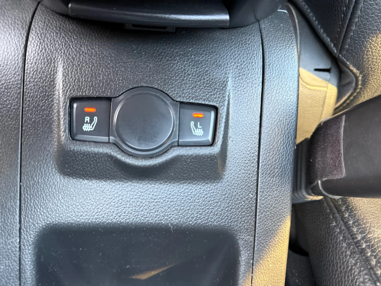 Chevrolet Captiva 4x4, снимка 10 - Автомобили и джипове - 53739362