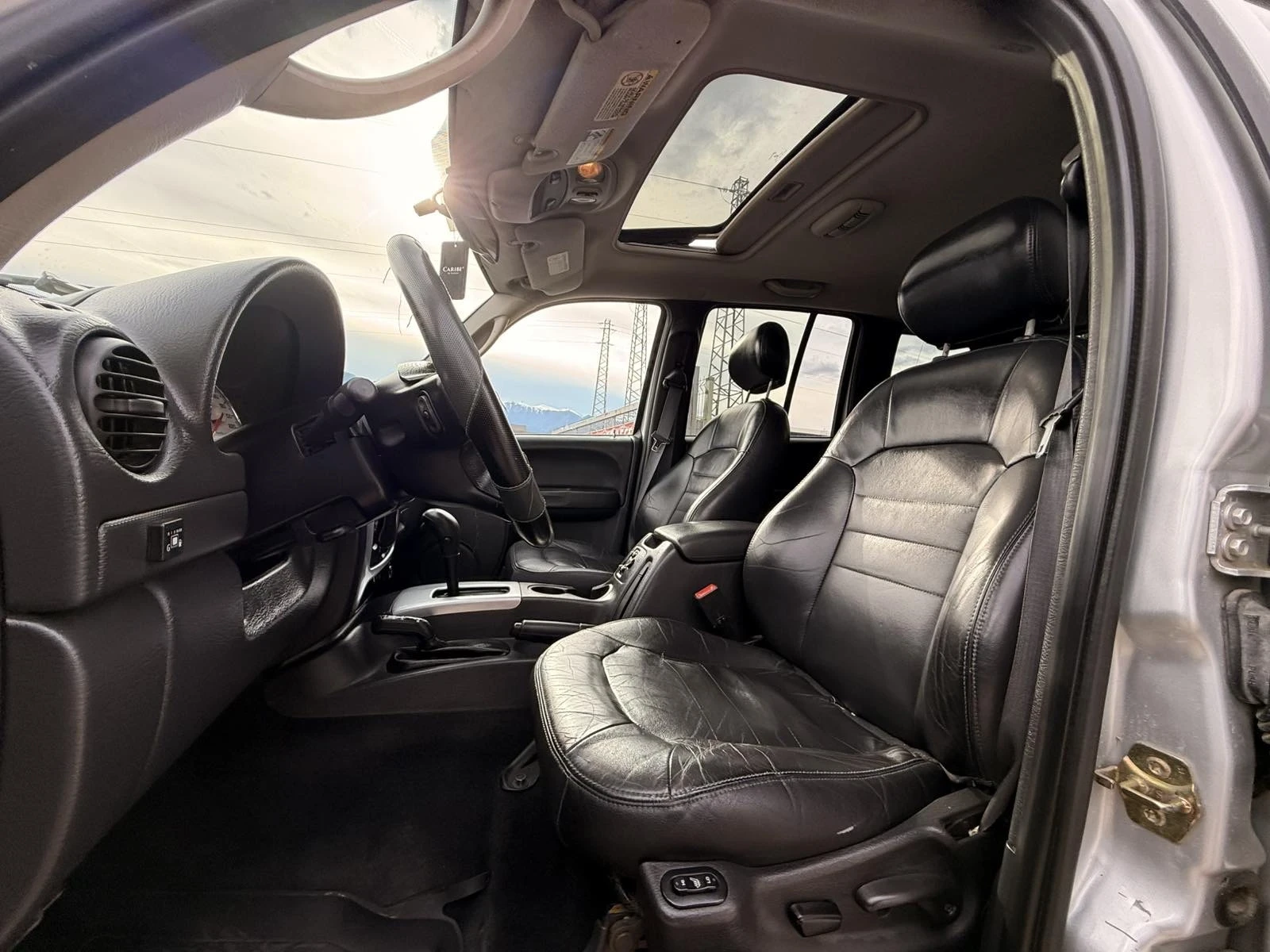 Jeep Cherokee 3.7 Limited Gaz, снимка 14 - Автомобили и джипове - 54161191