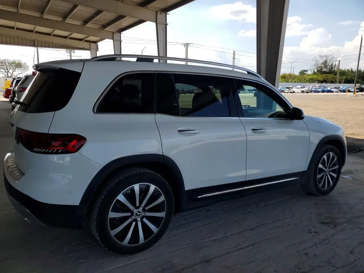 Mercedes-Benz GLB 250, снимка 5 - Автомобили и джипове - 54414836