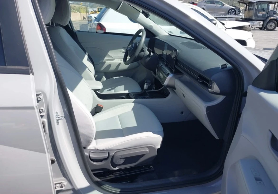 Hyundai Kona SEL SPORT, снимка 10 - Автомобили и джипове - 54700198