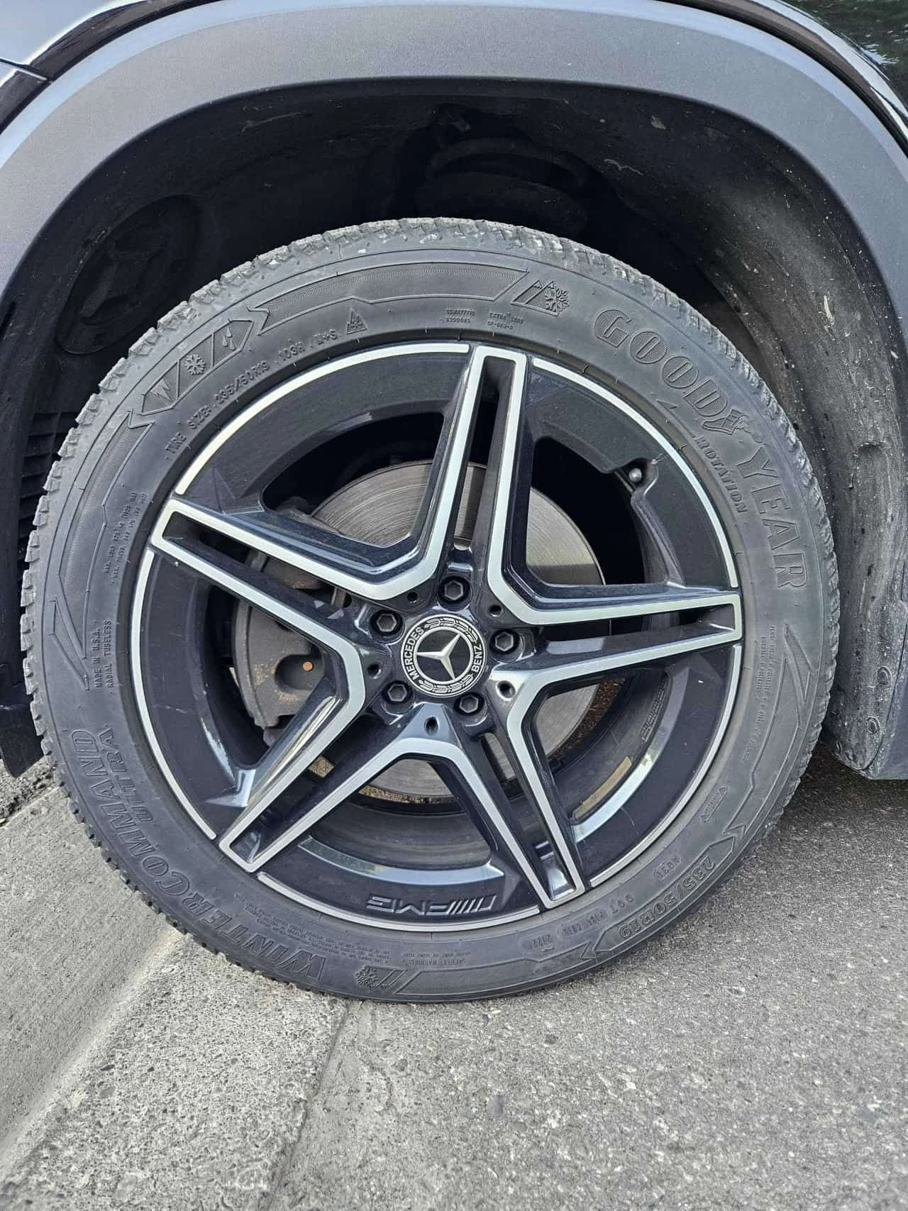 Mercedes-Benz GLB 250 4МАТIC* AMG-PACK* DISTRONIC* AMBIENTO* , снимка 7 - Автомобили и джипове - 54792521