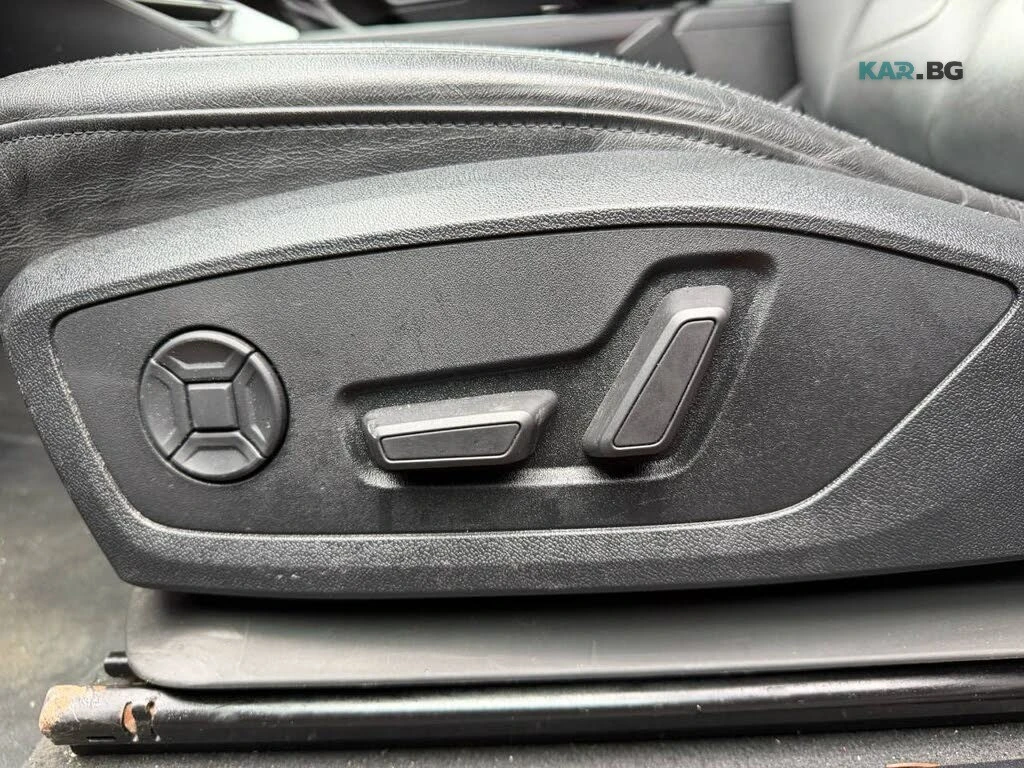 Audi Q3 Premium Plus S Line * АвтоКредит * (ЦЕНА ДО БГ), снимка 14 - Автомобили и джипове - 54875137