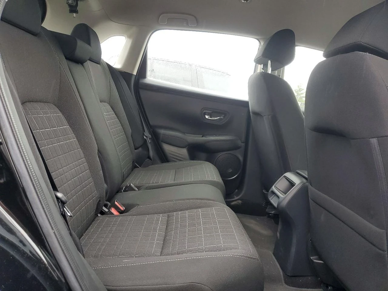Honda Hr-v LX, снимка 10 - Автомобили и джипове - 55128512