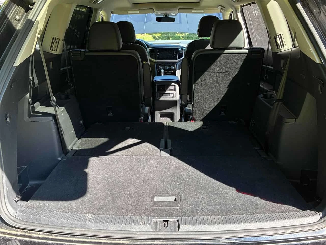 VW Atlas * Highline * CARFAX * БЕЗ ПЪРВОНАЧАЛНА ВНОСКА, снимка 13 - Автомобили и джипове - 55484258
