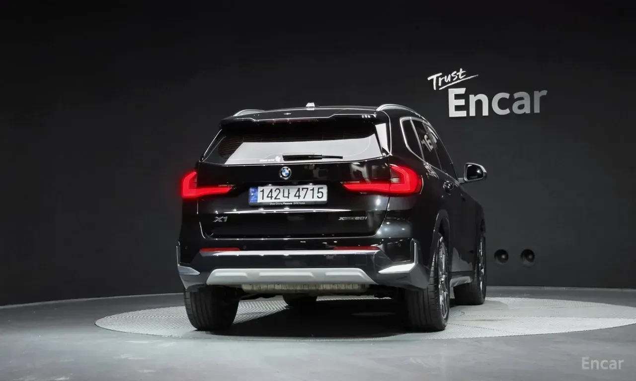 BMW X1 20i* XDRIVE* HARMON* KARDON* ���������* �����* 360 | Mobile.bg � ����������� 4