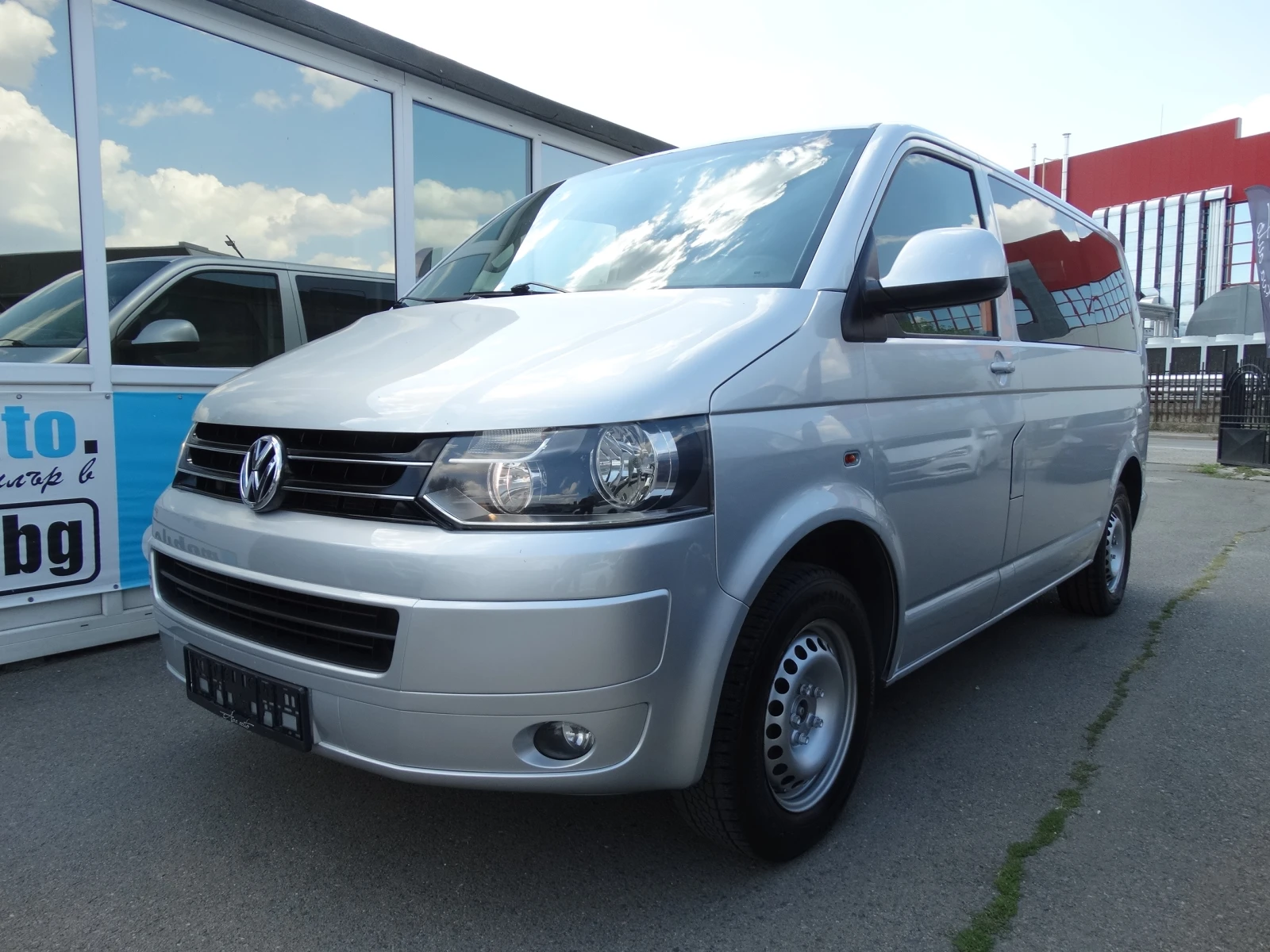 VW Caravelle 2.0 TDI LONG 6 скорости