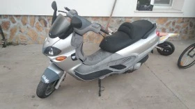  Piaggio X9