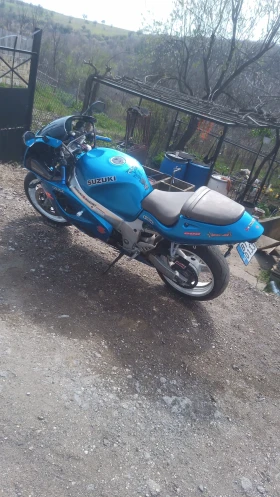 Suzuki Gsxr | Mobile.bg    11