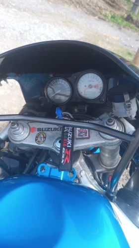 Suzuki Gsxr | Mobile.bg    9