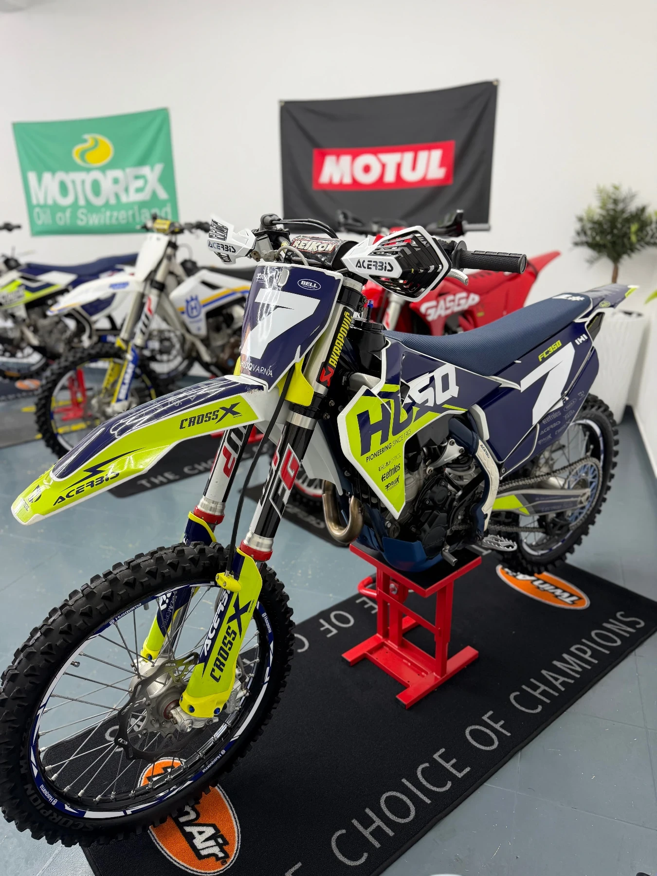 Husqvarna FC 350 / 2 Режима /Тракшън /Лънч /Стартер /Като нов, снимка 5 - Мотоциклети и мототехника - 53929274