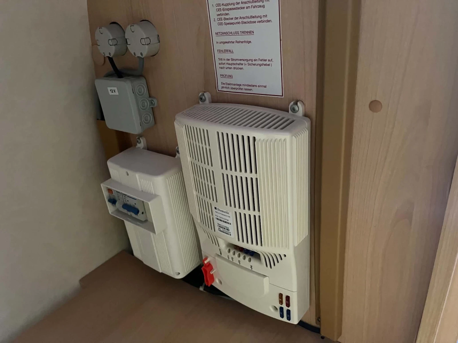 Каравана Tabbert T&B 320 RS, снимка 13 - Каравани и кемпери - 55772924