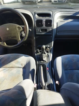 Renault Laguna 2.0 16V 102 Kw, снимка 2