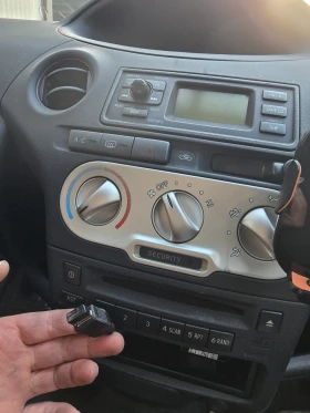 Toyota Yaris 1.4 d4d, снимка 8