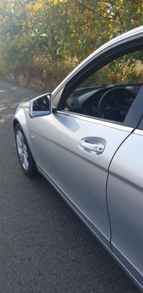 Mercedes-Benz C 220, снимка 2