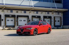 Alfa Romeo Giulia Quadrifoglio/CARFAX/ФИНАНСИРАНЕ, снимка 1