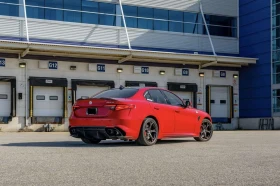 Alfa Romeo Giulia Quadrifoglio/CARFAX/ФИНАНСИРАНЕ, снимка 4