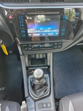 Toyota Auris !!! Edition S!!! Benzin !!! 62000km !!!, снимка 13