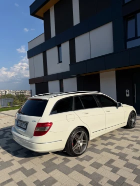 Mercedes-Benz C 220 Avantgard/Avtomat/Panorama, снимка 13