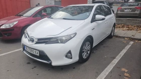 Toyota Auris 1.8 Hybrid , снимка 1