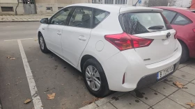 Toyota Auris 1.8 Hybrid , снимка 3