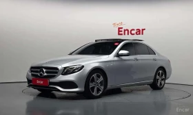 ������ Mercedes-Benz E 300