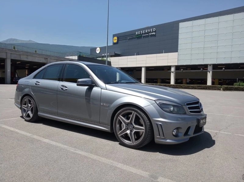 Mercedes-Benz C 63 AMG, снимка 2 - Автомобили и джипове - 44064739