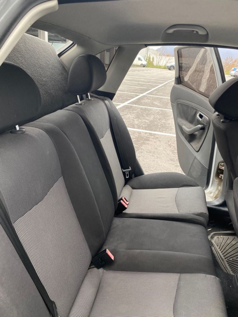 Seat Ibiza FR 1.9 TDI 6 скорости, снимка 10 - Автомобили и джипове - 46219416