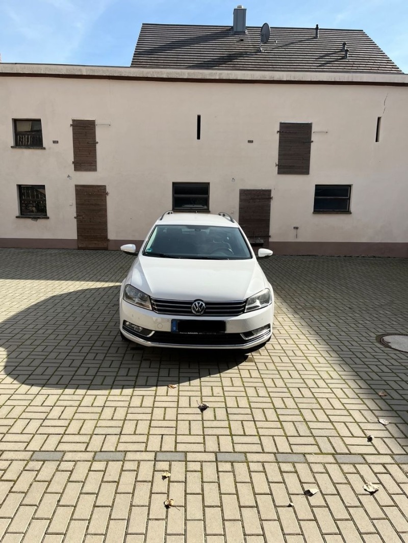 VW Passat 1.4 , снимка 1 - Автомобили и джипове - 46460464