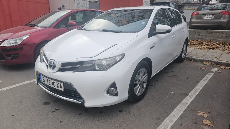 Toyota Auris 1.8 Hybrid в Автомобили и джипове в гр. Варна