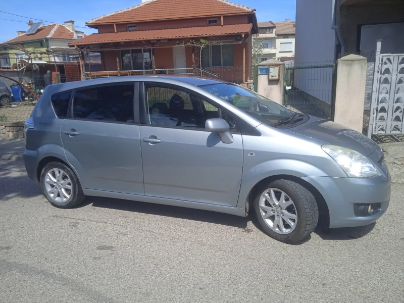 Toyota Corolla verso, снимка 3 - Автомобили и джипове - 52850449