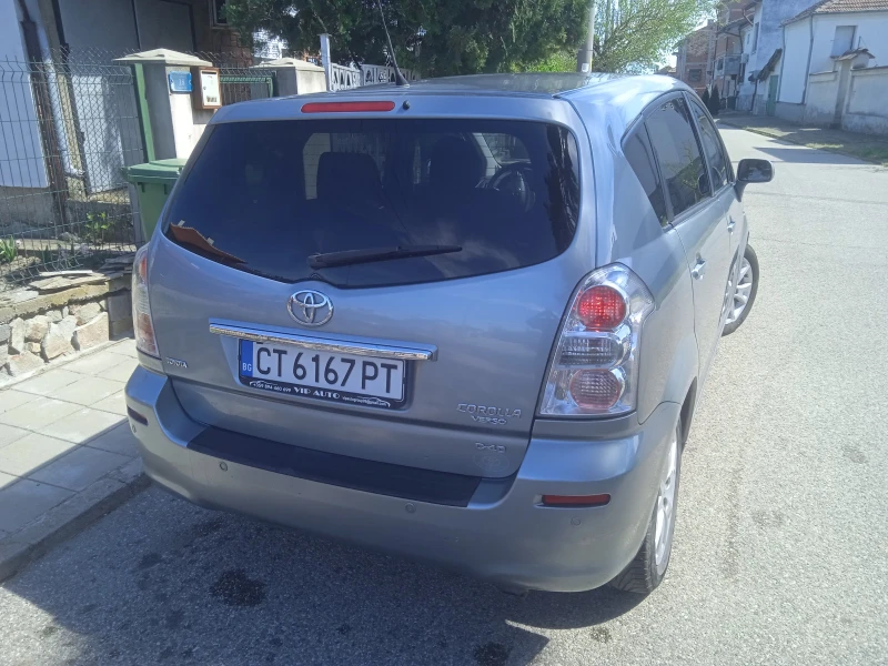 Toyota Corolla verso, снимка 4 - Автомобили и джипове - 52850449