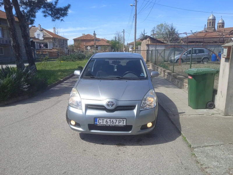 Toyota Corolla verso, снимка 2 - Автомобили и джипове - 52850449