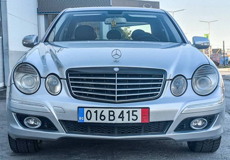 Mercedes-Benz E 220, снимка 2 - Автомобили и джипове - 51772247
