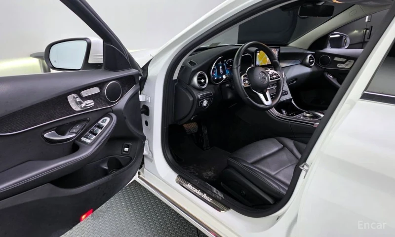 Mercedes-Benz C 220, снимка 10 - Автомобили и джипове - 53107412