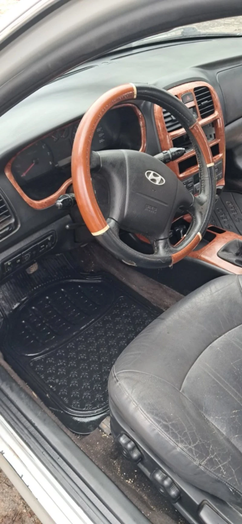 Hyundai Sonica, снимка 5 - Автомобили и джипове - 53136336