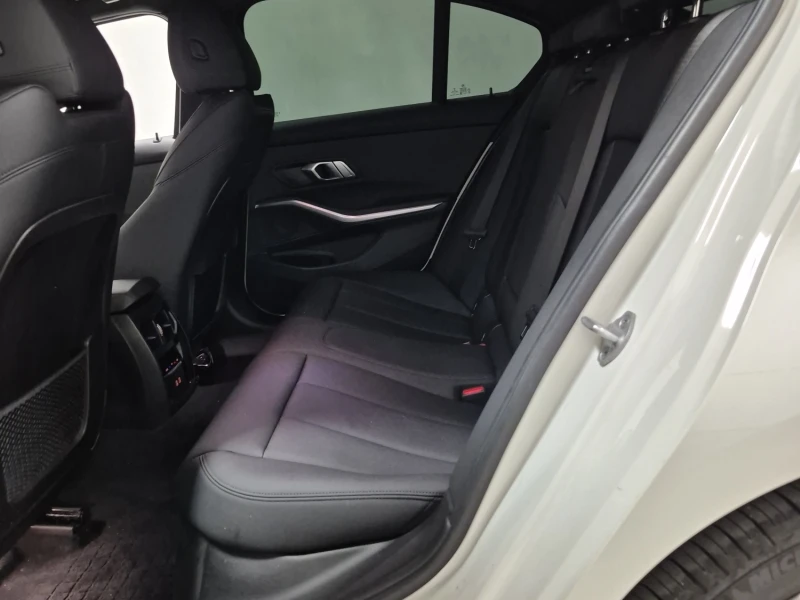 BMW 330 330Е xDrive, снимка 10 - Автомобили и джипове - 53148843