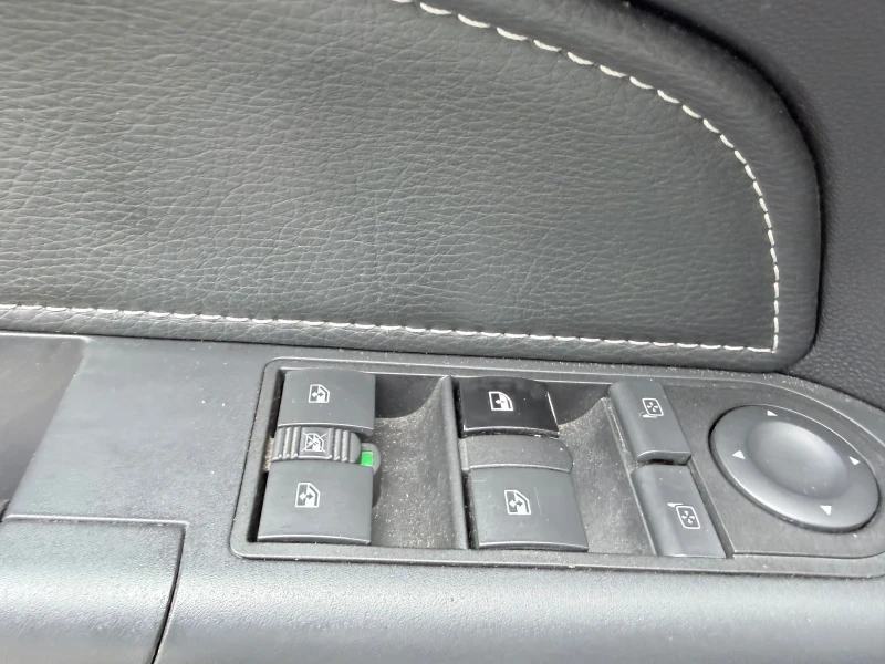 Opel Astra 1.7 CDTI, снимка 10 - Автомобили и джипове - 53389608