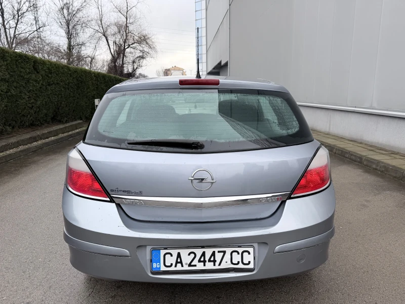 Opel Astra 1.7 CDTI, снимка 5 - Автомобили и джипове - 53389608