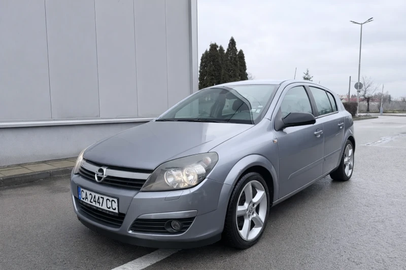 Opel Astra 1.7 CDTI, снимка 3 - Автомобили и джипове - 53389608