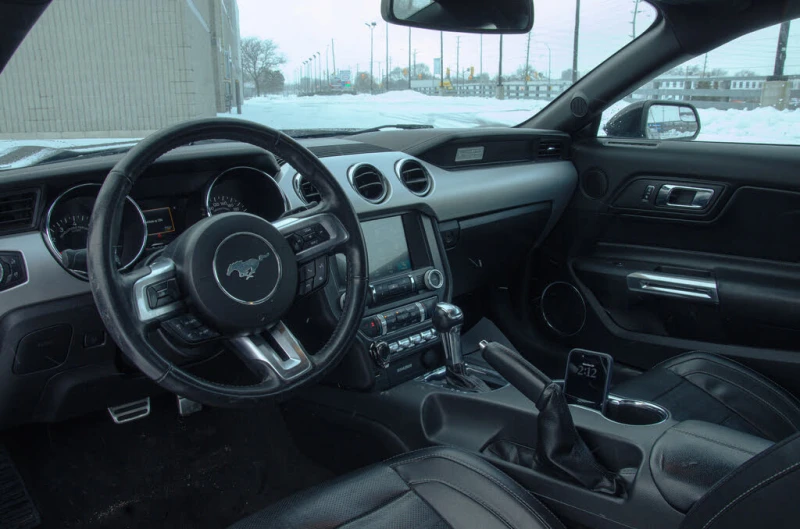 Ford Mustang 2.3 Eco Boost* КОЖА* NAVI* ПОДГРЕВ* ОБДУХВАНЕ* , снимка 9 - Автомобили и джипове - 53460757