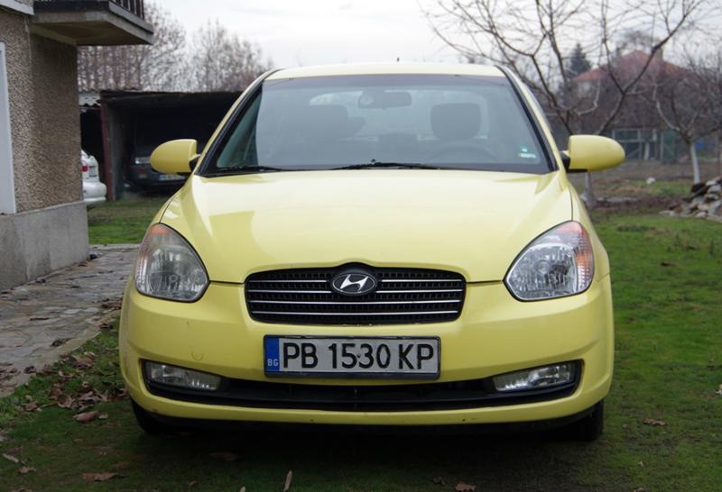 Hyundai Accent, снимка 1 - Автомобили и джипове - 45286804