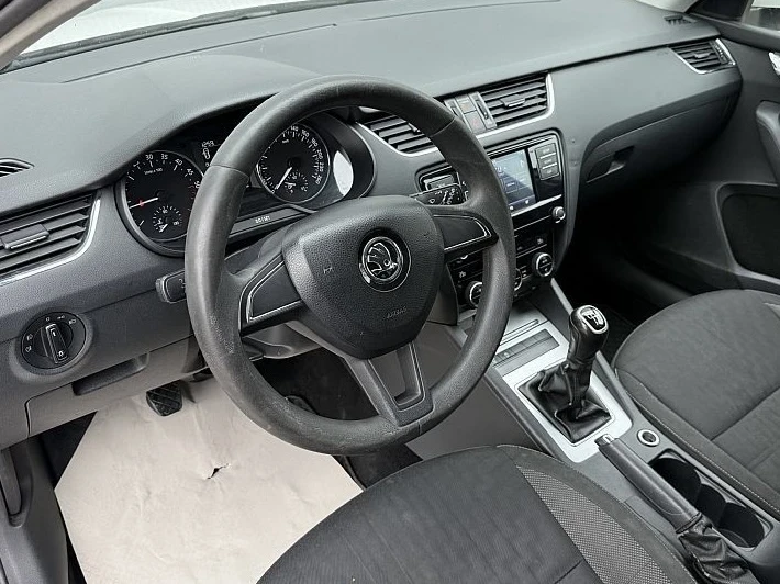 Skoda Octavia 2.0TDI 150 kc, снимка 7 - Автомобили и джипове - 54047828