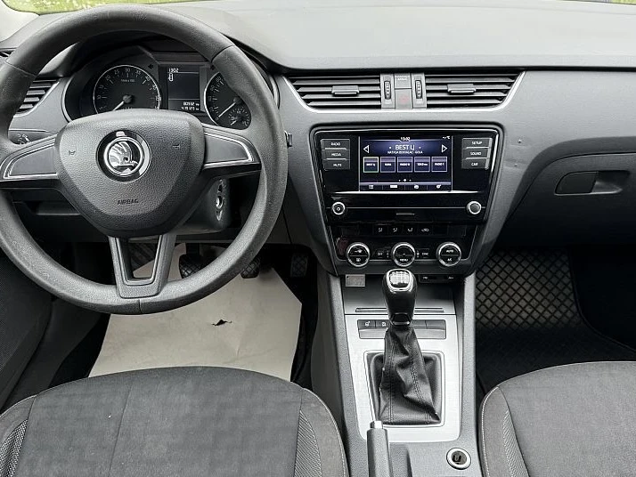 Skoda Octavia 2.0TDI 150 kc, снимка 8 - Автомобили и джипове - 54047828