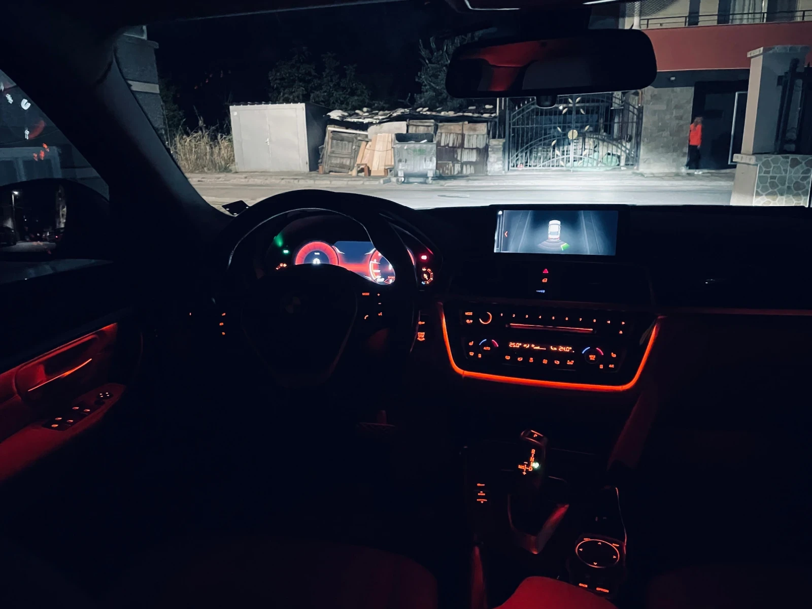 BMW 318 i Luxury Line ТОП ПРОМО! | Mobile.bg — изображение 16